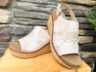 Corkys Most Wanted Wedge