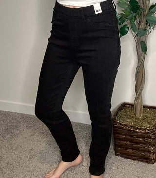 Judy Blue Black Pull On Skinny
