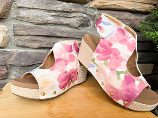 Corkys Frisky Floral