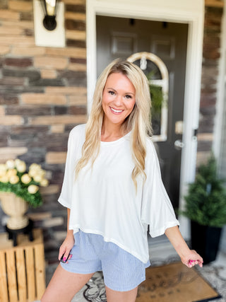 Free Flow Top | Neutral Women’s Boutique Top
