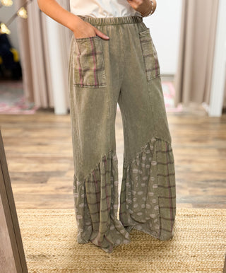 The Wander Free Pants